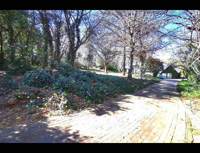 LAND FOR SALE IN BRYANSTON